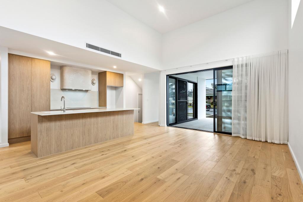 1/1a Leamington Rd, Oak Flats, NSW 2529