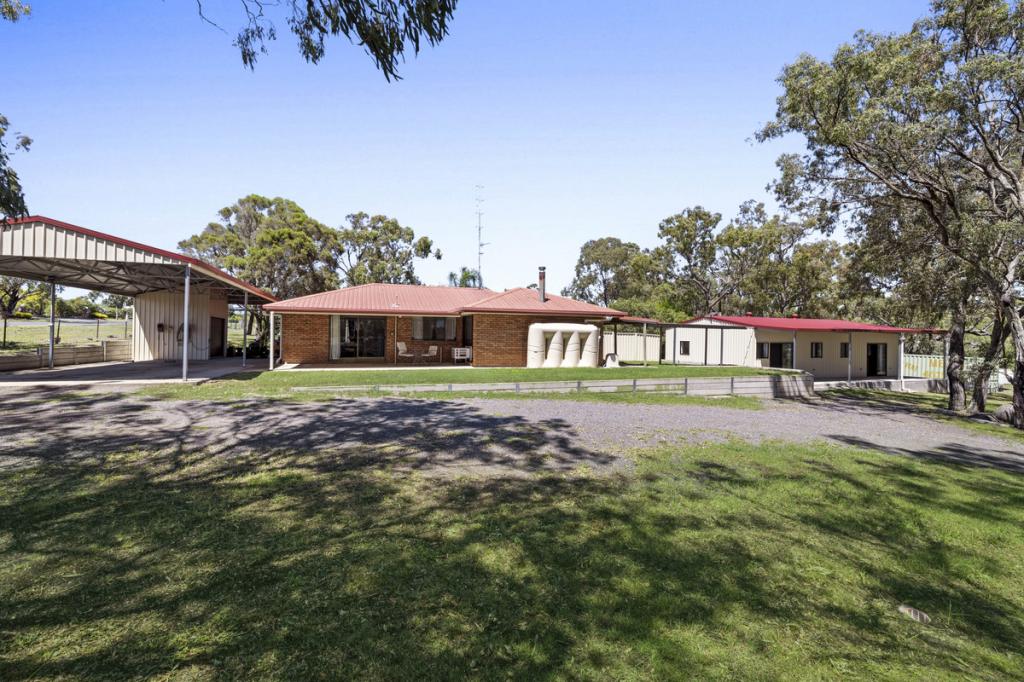 8 William St, Meringandan West, QLD 4352