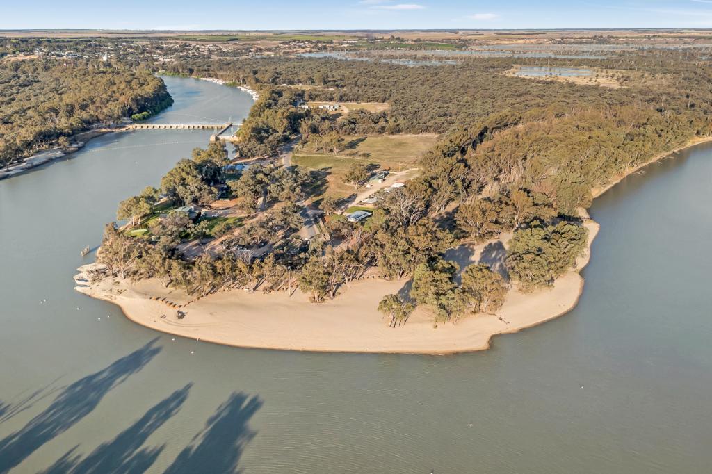 145 Lock Rd, Paringa, SA 5340