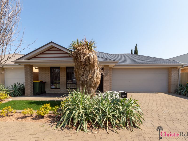 37 Flynn St, Munno Para, SA 5115