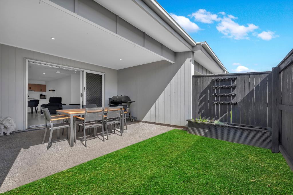 2/38 CAPRICORN CRES, MERIDAN PLAINS, QLD 4551