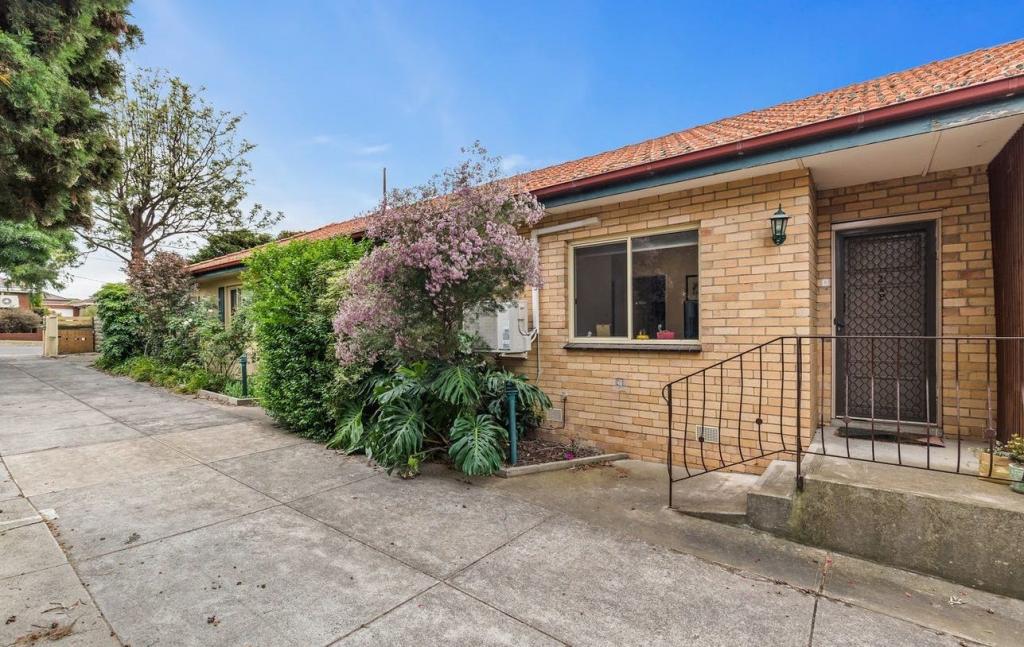 2/17 Furzer St, Preston, VIC 3072