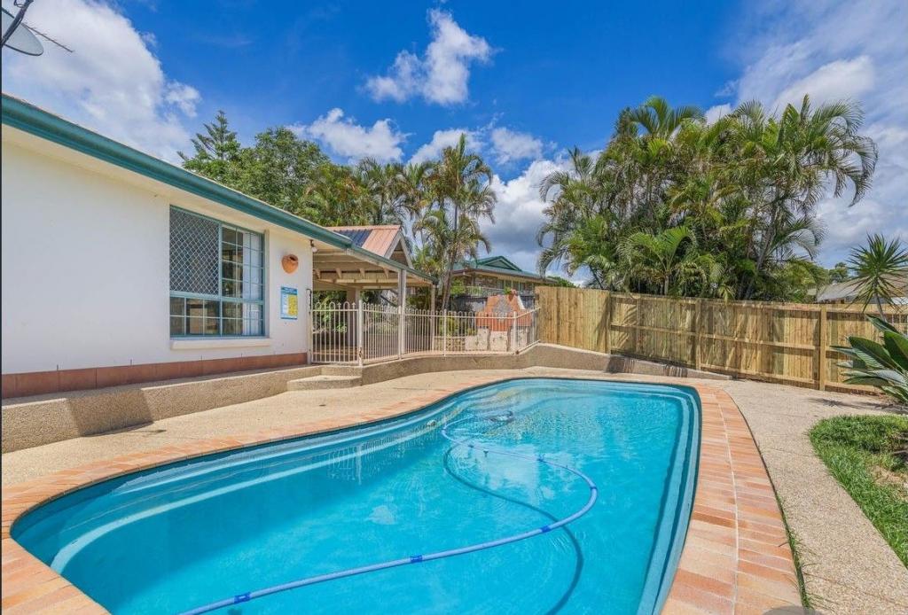 47 DESERT FALLS CRES, PARKWOOD, QLD 4214