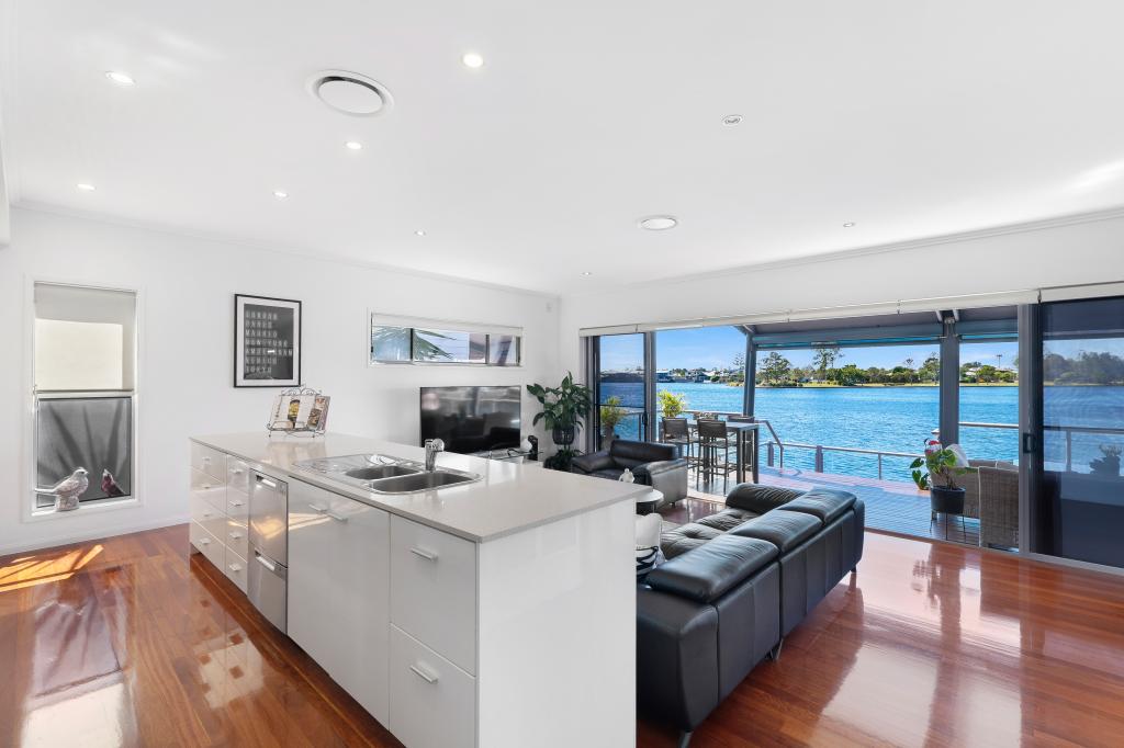 48/181 Lae Dr, Coombabah, QLD 4216