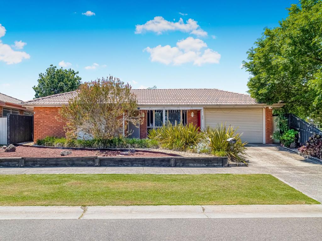 20 Frances Cres, Cranbourne North, VIC 3977