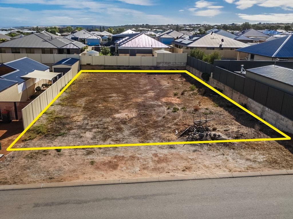 19 Peak St, Drummond Cove, WA 6532