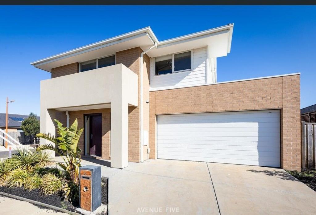 9 ROOSEVELT RD, MOUNT DUNEED, VIC 3217