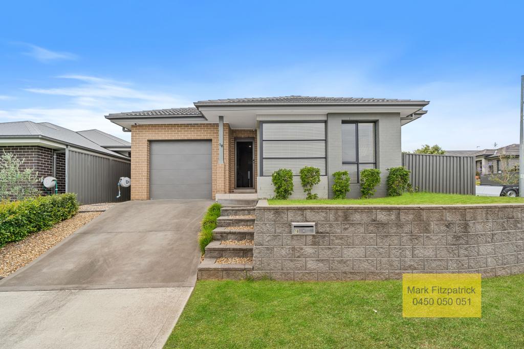 18 Hurst St, Spring Farm, NSW 2570