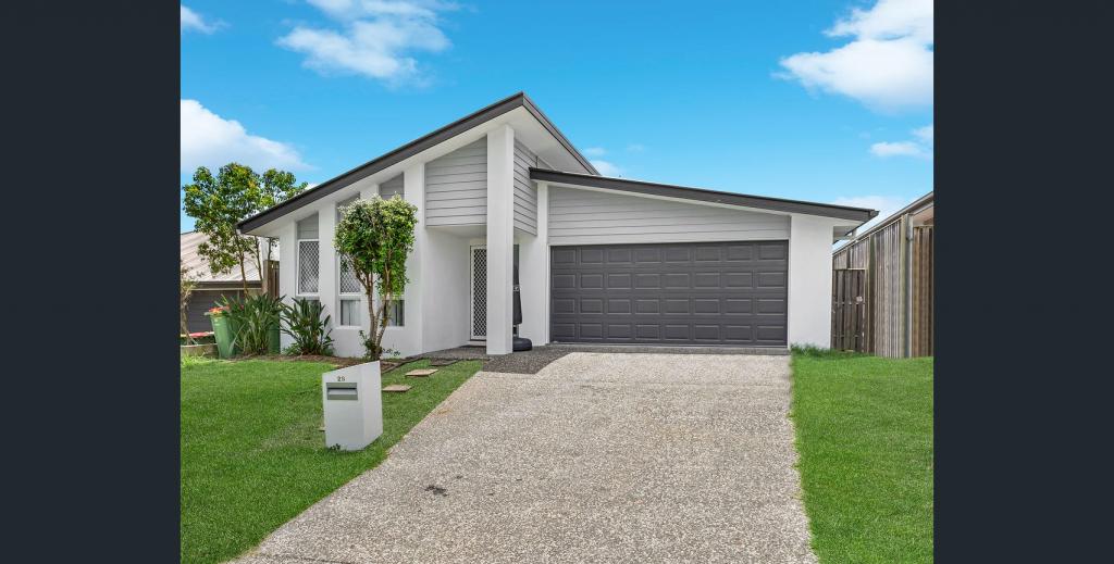 28 JOHN CRES, PIMPAMA, QLD 4209