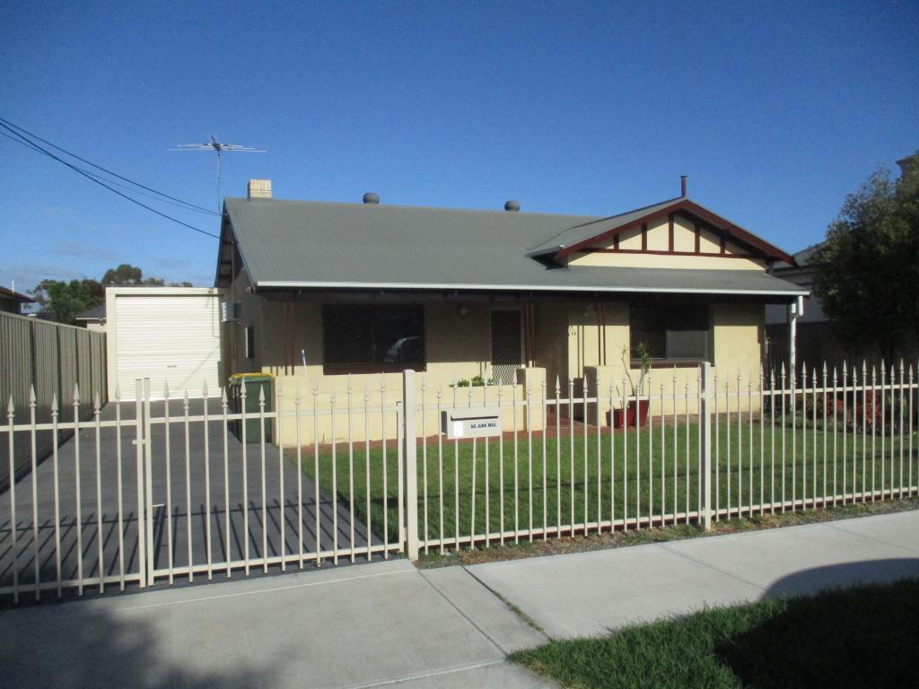 2 CARLISLE ST, CAMDEN PARK, SA 5038