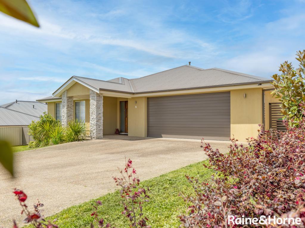 5 Blackwood Cl, Kelso, NSW 2795