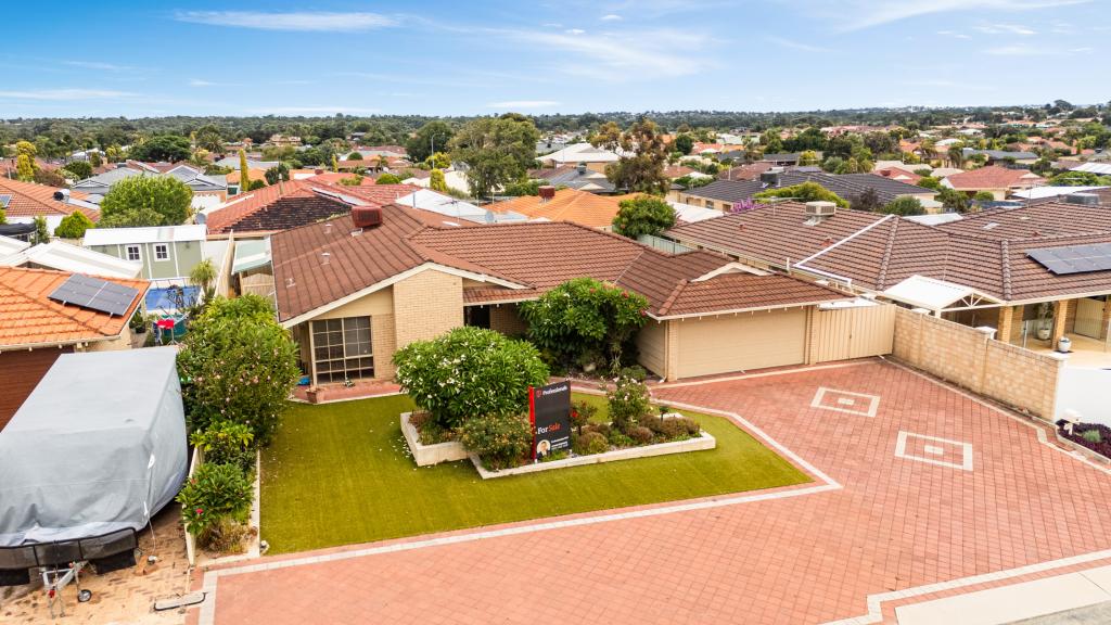 29 AVIEMORE LOOP, KINGSLEY, WA 6026