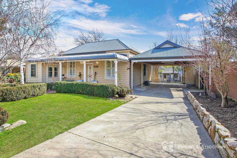 49 Last St, Beechworth, VIC 3747