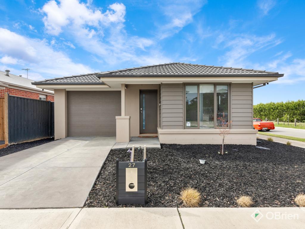 27 IRONSTONE ST, CRANBOURNE EAST, VIC 3977