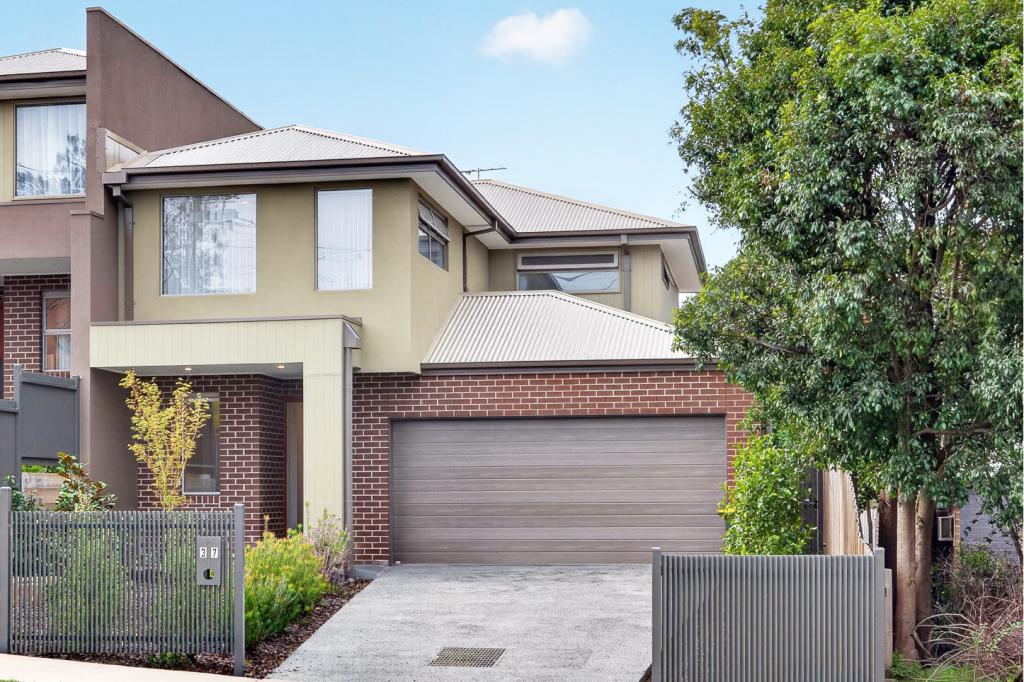 37 Renshaw St, Doncaster East, VIC 3109