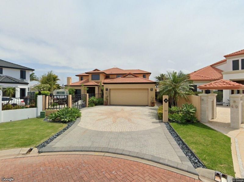 42 Raby Bay Bvd, Cleveland, QLD 4163