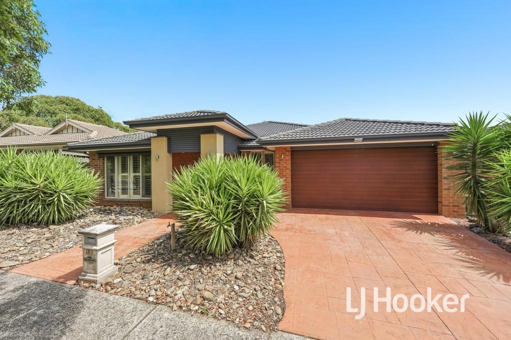 33 Bohemia Cres, Pakenham, VIC 3810
