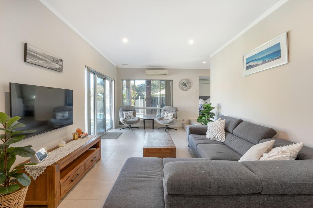 35 Carr Cres, Warwick, WA 6024