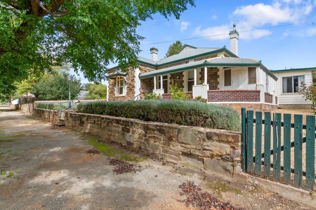 12 Queen St, Burra, SA 5417