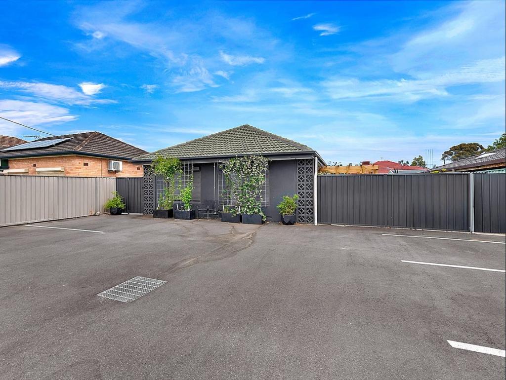 2/371 VICTORIA RD, TAPEROO, SA 5017