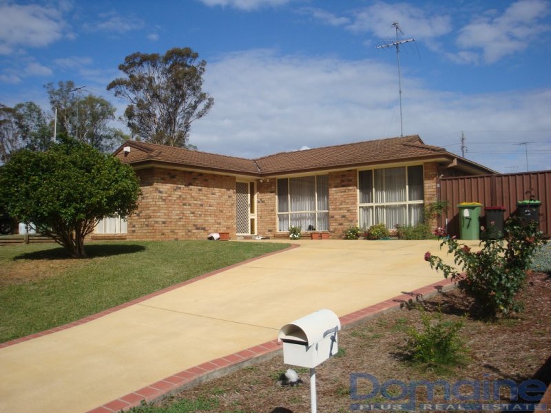 17 Mundowie Pl, Claremont Meadows, NSW 2747