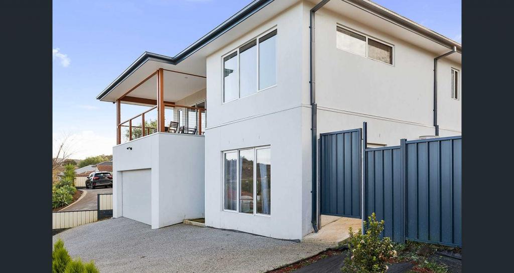 14 Rosehill Dr, Bacchus Marsh, VIC 3340