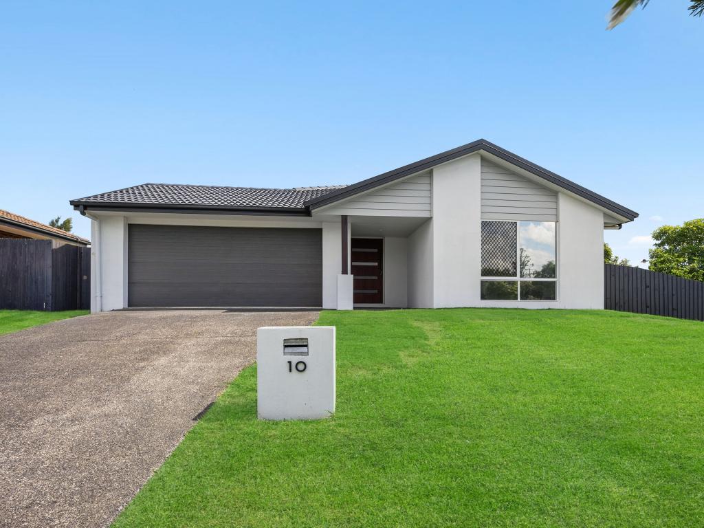 10 Zanow St, North Booval, QLD 4304