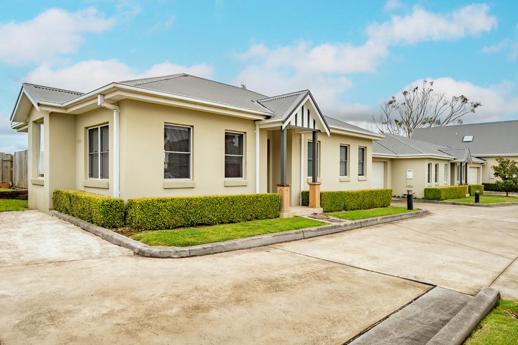 9/2-6 HAWKINS ST, MOSS VALE, NSW 2577