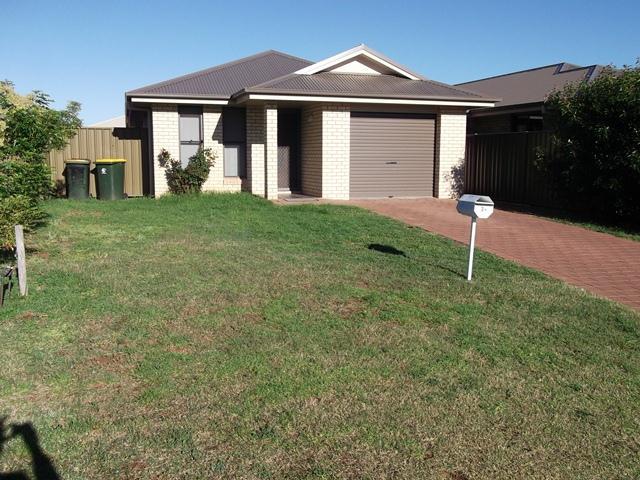 3a Thornett Pl, Dubbo, NSW 2830