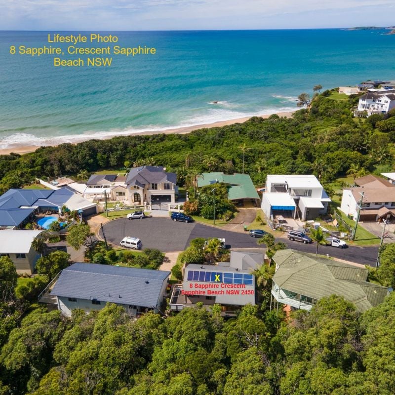 8 SAPPHIRE CRES, SAPPHIRE BEACH, NSW 2450