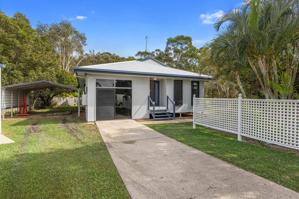 6 Duke Ct, Cooloola Cove, QLD 4580