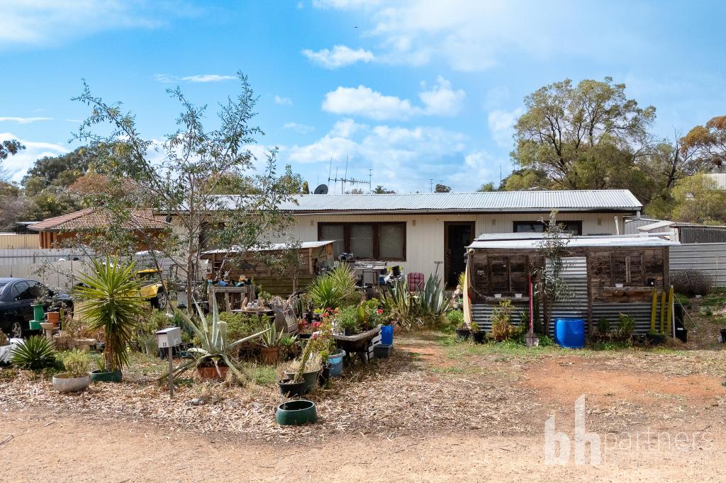 11 Rl Gambling Rd, Berri, SA 5343