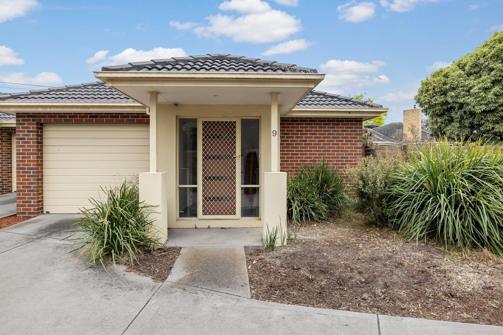 9/30 GAIRLOCH DR, FRANKSTON, VIC 3199