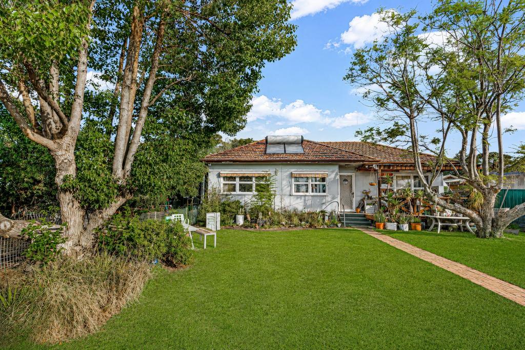 15 Hobart St, Oxley Park, NSW 2760