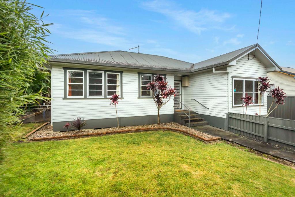 24 Park Ave, East Lismore, NSW 2480