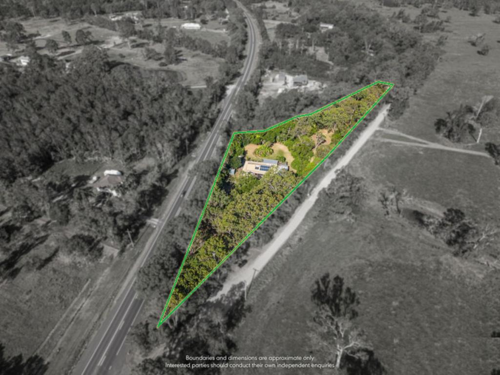 241 Beachmere Rd, Caboolture, QLD 4510