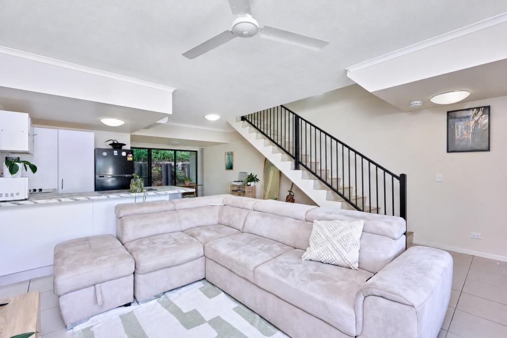 404/11-15 Charlekata Cl, Freshwater, QLD 4870