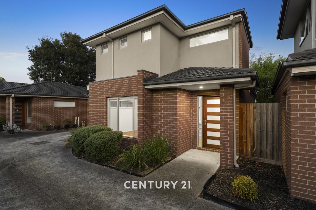 2/5 ALEXANDER ST, CRANBOURNE, VIC 3977