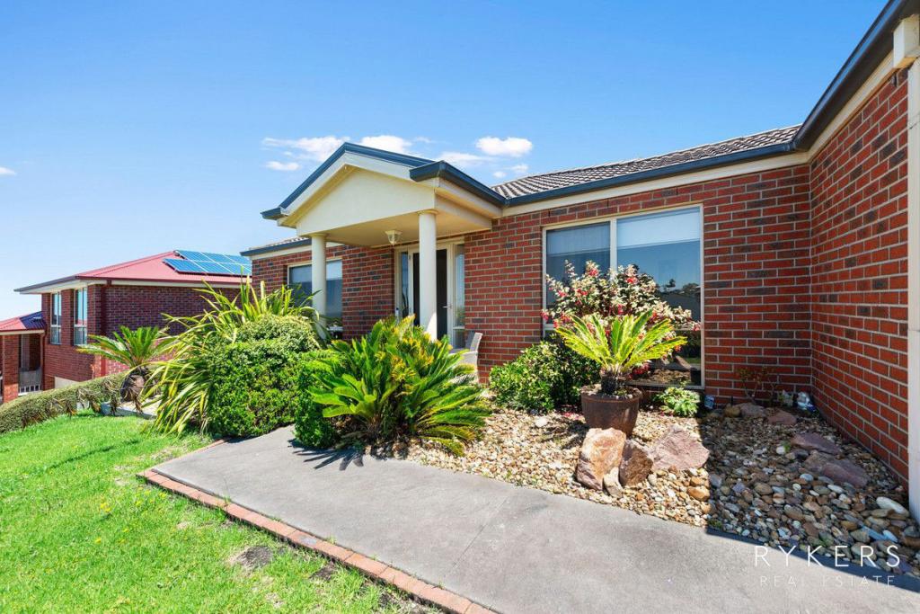 11 Hillcrest Rise, Lakes Entrance, VIC 3909