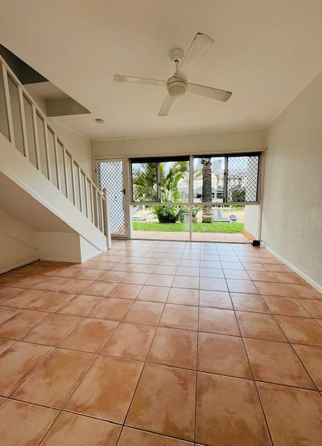 5/10 Havana Key, Broadbeach Waters, QLD 4218