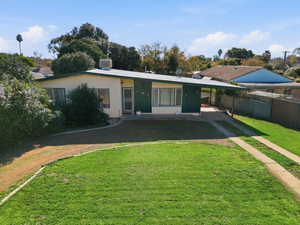 17 PIKE ST, GUNNEDAH, NSW 2380