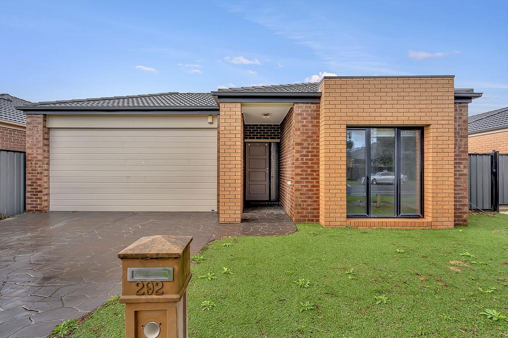 292 Waterview Bvd, Craigieburn, VIC 3064