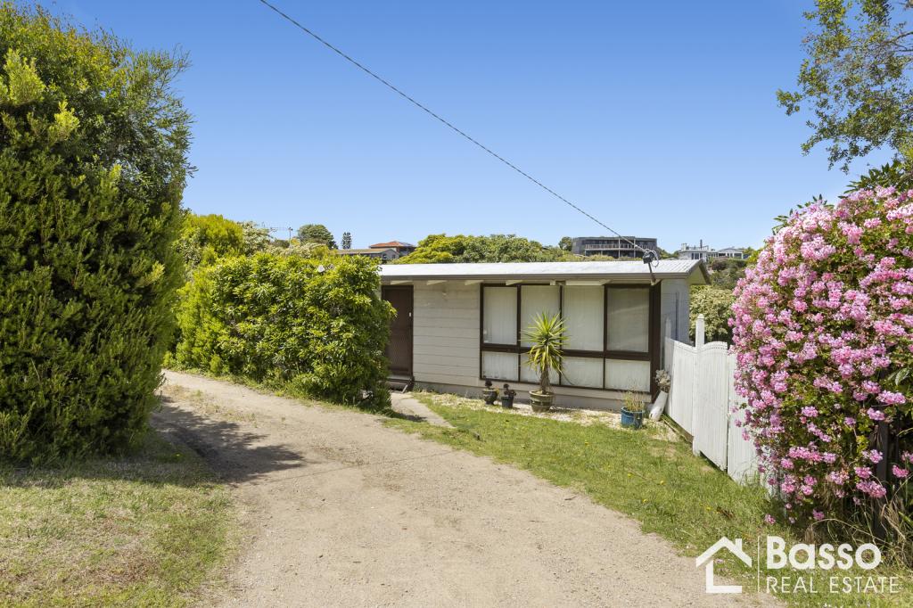 2 Grandview Ave, Rye, VIC 3941