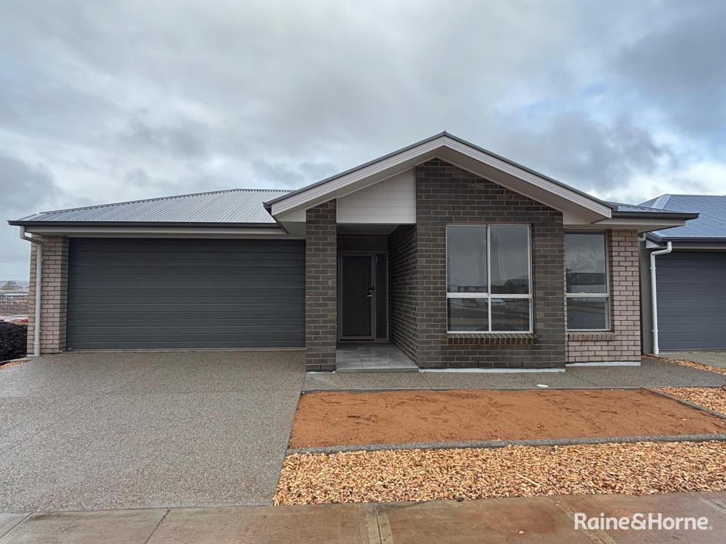 40 Hastwell Dr, Munno Para Downs, SA 5115