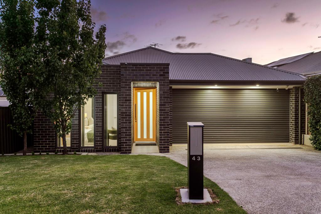 43 Clifford Way, Valley View, SA 5093