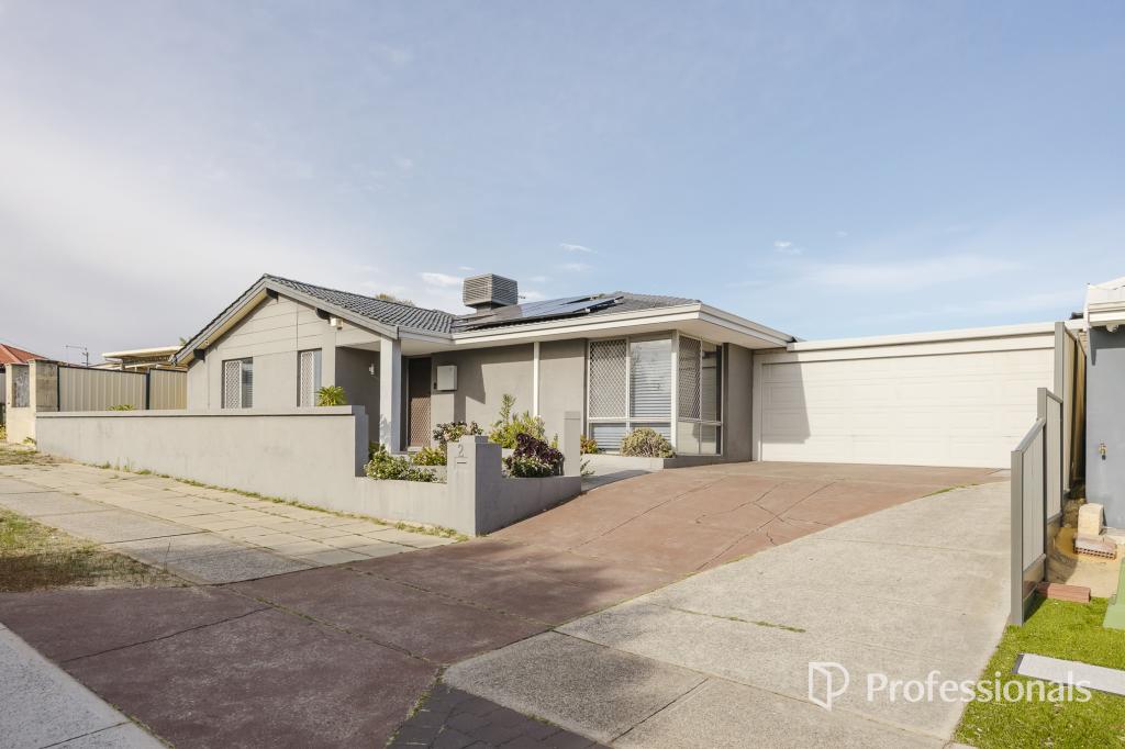 2 Danbury Cres, Girrawheen, WA 6064