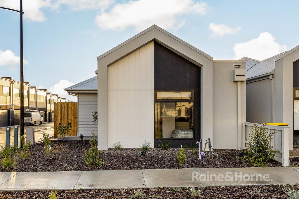 24 Ellis Dr, Diggers Rest, VIC 3427