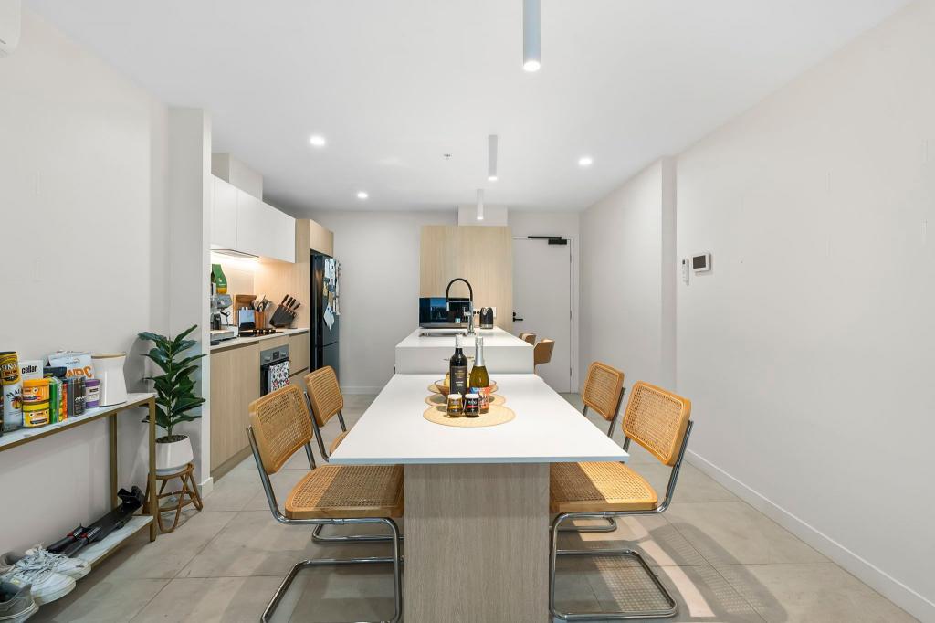 302/21 Carl St, Woolloongabba, QLD 4102