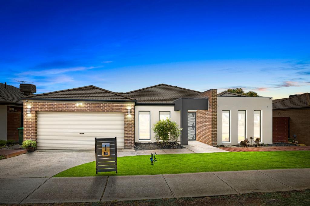 24 Hummingbird Bvd, Tarneit, VIC 3029