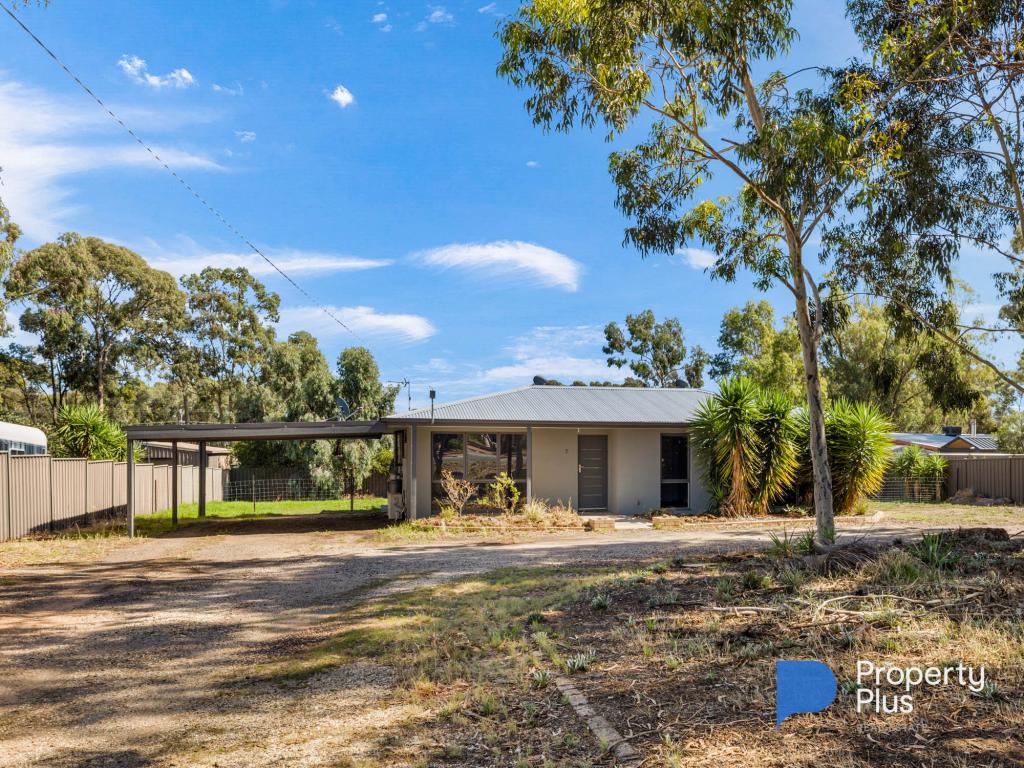 5 Tecoma Ct, Huntly, VIC 3551